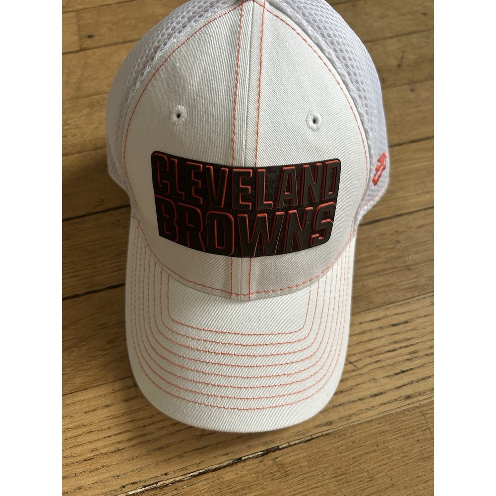 Cleveland Browns New Era 39Thirty Neo Tonal Silicone M/L FlexFit Cap Hat
